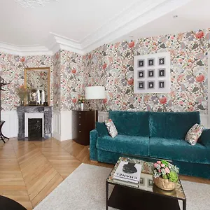  Apartment Le Beau Marais - Luxury Apartments, Air Cond, Lift